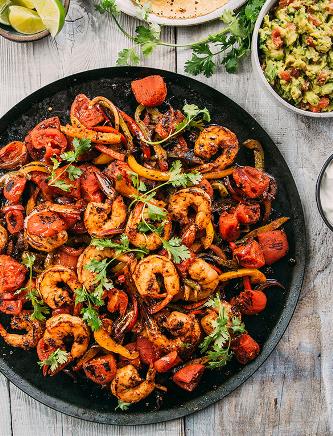 Sheet Pan Shrimp Fajitas_Alt|Tuttorosso Tomatoes